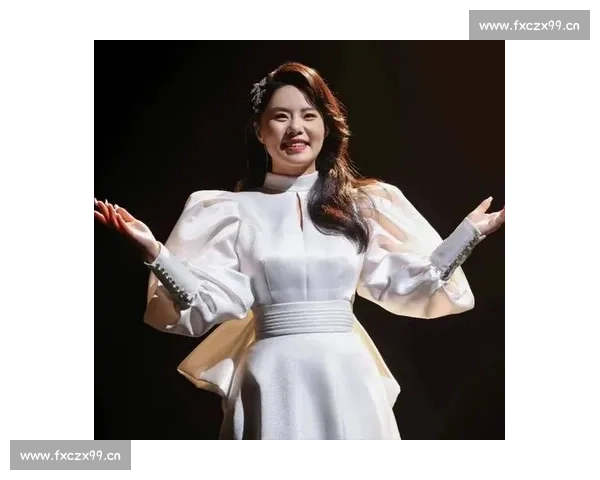 龚琳娜:中国古代文学研究的先驱者